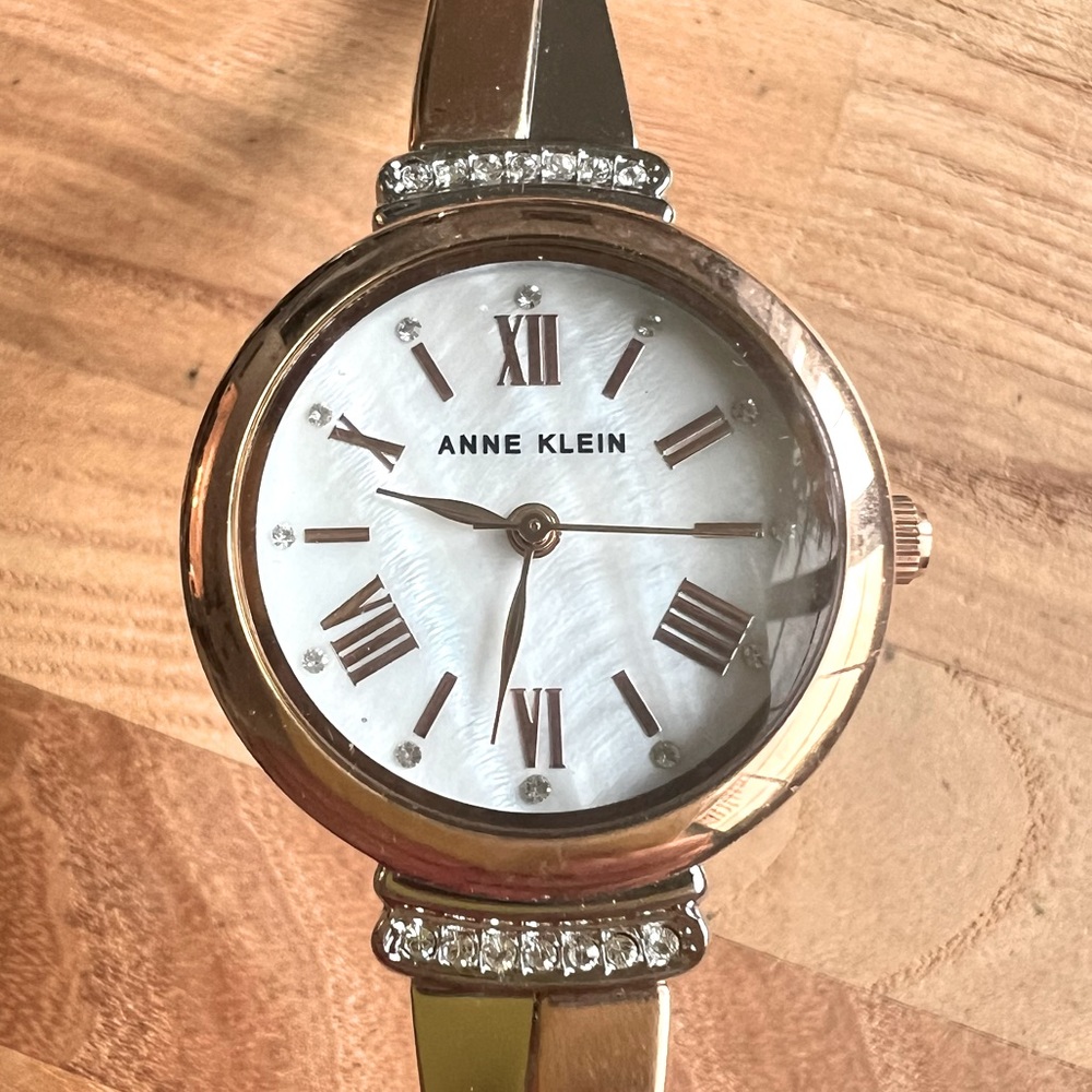 Anne Klein ladies rose gold tone silver tone dress watch NEW BATTERY